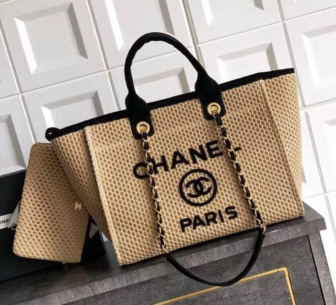 Сумка Chanel женский кожа бежевый 197088