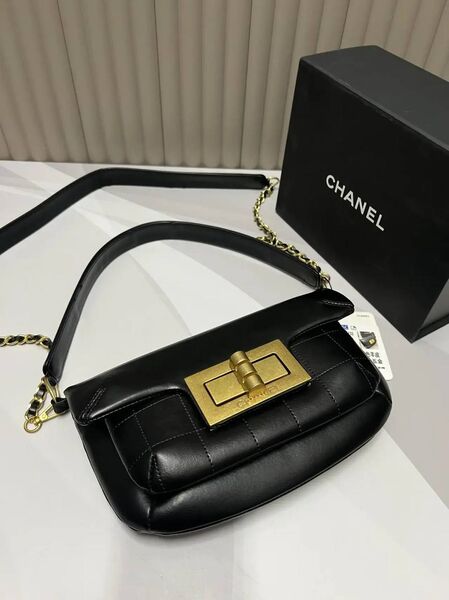 Сумка Chanel женский кожа черный c2703109-1
