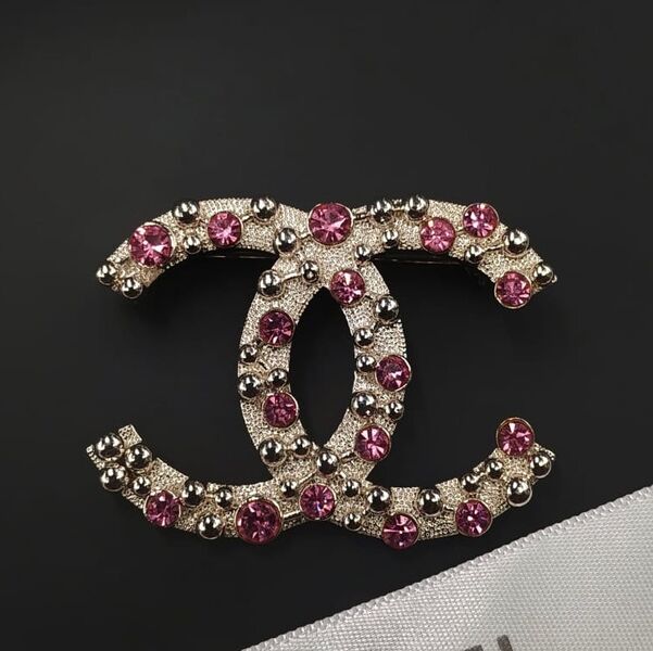 Брошь Chanel 10464