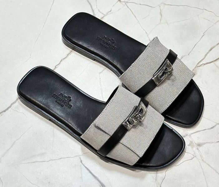 Шлепки Hermès женский текстиль графитовый 149153