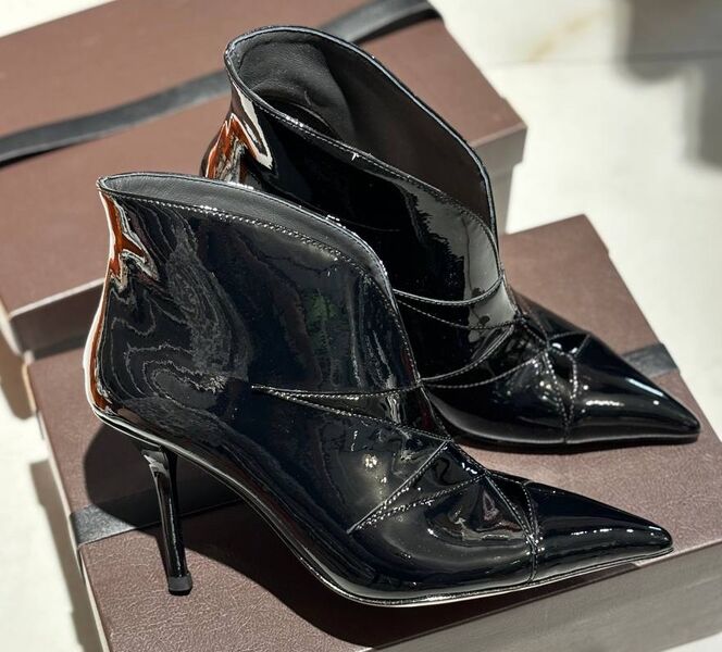Ботильоны Alaïa женский кожа swift черный,серебристый 159913