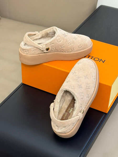 Сандалии Louis Vuitton женский замша бежевый 134209-4