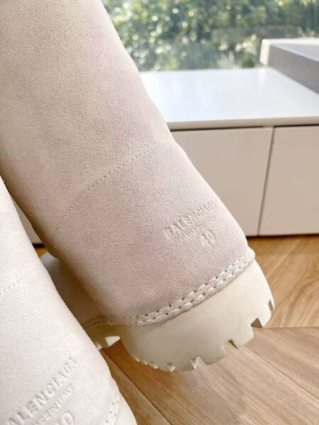 Женские ботинки Balenciaga Women's Alaska Fur Bootie женский замша белый c5559307-1-5