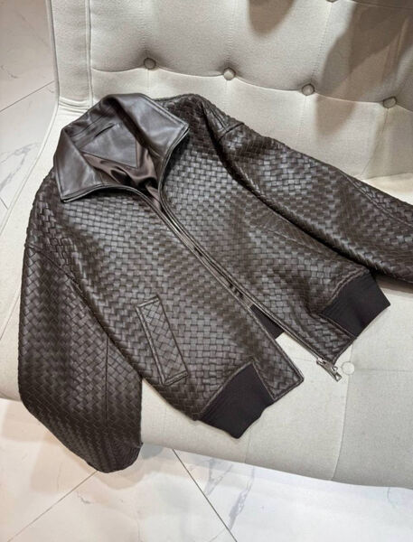 Куртка Bottega Veneta женский кожа черный 195125-4