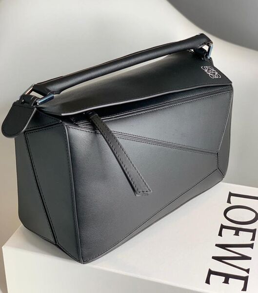 Сумка Loewe женский кожа 75995