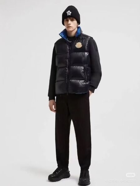 Мужской жилет Moncler мужской черный w6152348-1-6