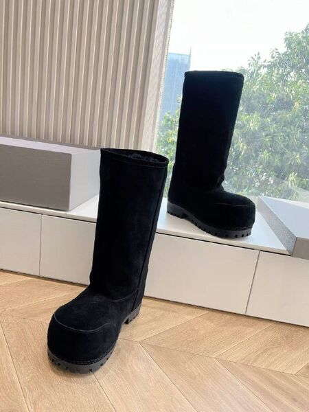 Женские ботинки Balenciaga Women's Alaska Fur Bootie женский замша черный k8269706-1-6