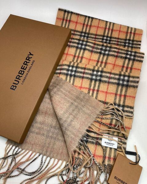 Шарф Burberry женский бежевый 170555