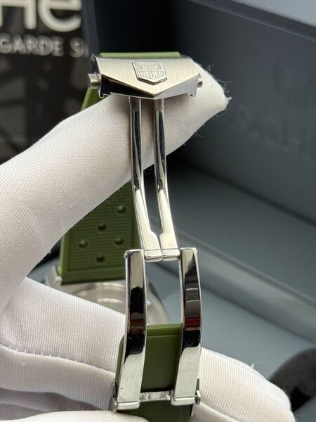 Мужские часы Tag Heuer мужской хаки o0416000-1-7