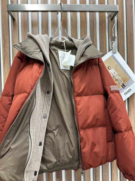 Пуховик Brunello Cucinelli женский бордовый 162034-3