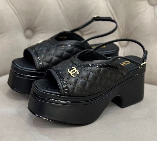 Босоножки Chanel женский кожа черный 123967