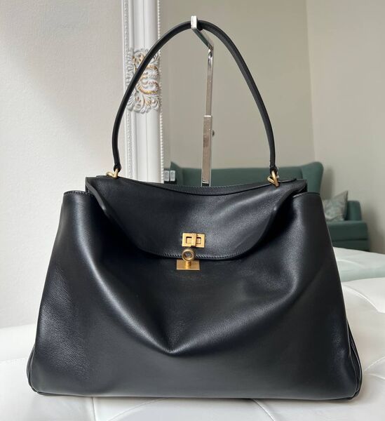 Сумка Balenciaga Rodeo женский кожа черный 146168