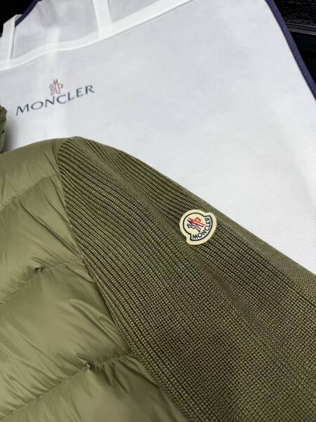 Мужская куртка Moncler мужской болотный 199700-8