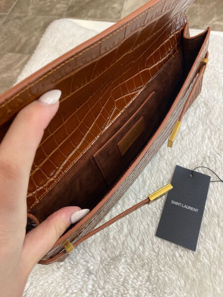 Клатч Saint Laurent Monhattan женский кожа 106905-3