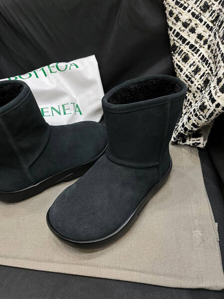 Угги Bottega Veneta женский замша черный 132607-2