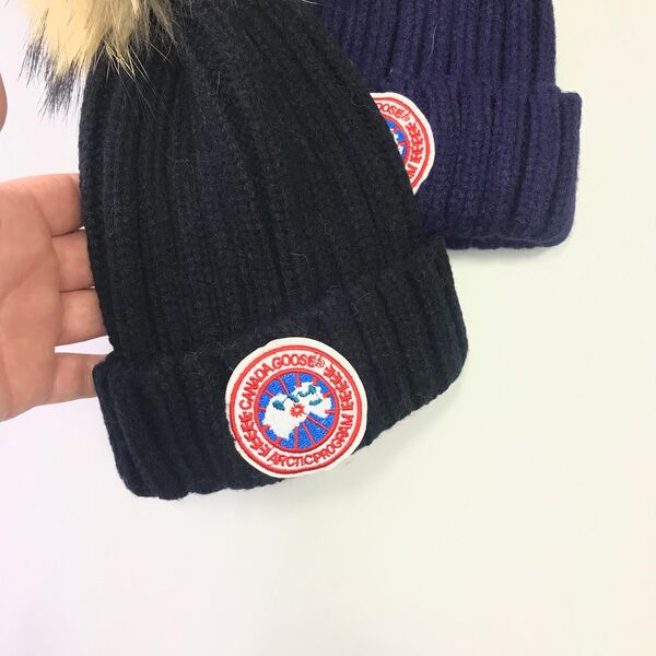 Шапка Canada Goose 87245-3