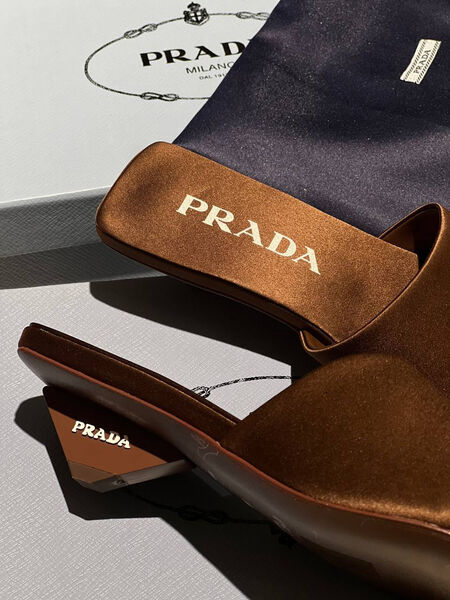 Шлепки Prada женский замша 154813-2