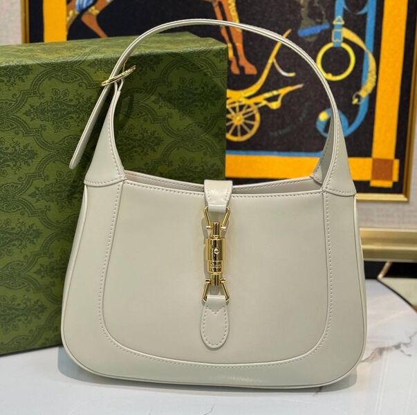 Сумка Gucci женский кожа бежевый 137909