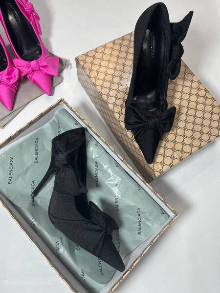 Туфли Balenciaga женский сатин черный 149528-4
