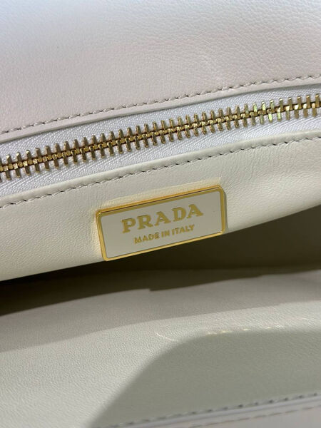 Сумка Prada женский кожа белый 158901-9
