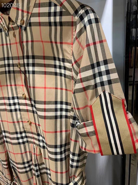 Платье Burberry женский бежевый 58727-5