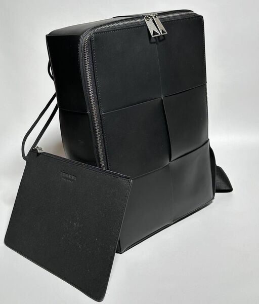 Мужской рюкзак Bottega Veneta мужской кожа черный 131374