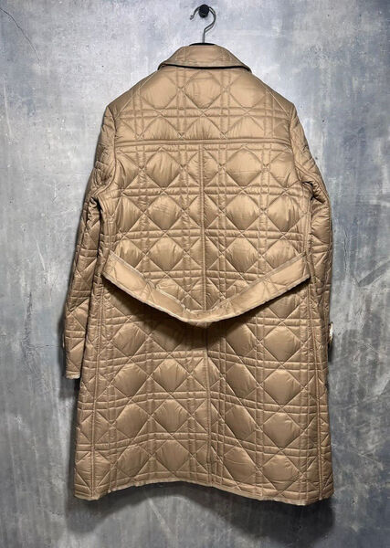 Пальто Christian Dior женский бежевый 125231-2