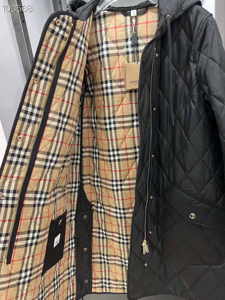 Пуховик Burberry женский черный 62440-6