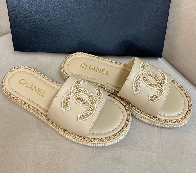 Шлепки Chanel женский кожа бежевый 192681