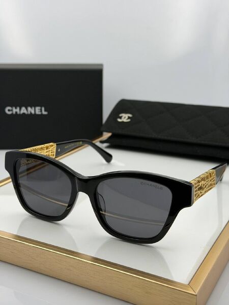 Солнцезащитные очки Chanel женский черный f7621061-1