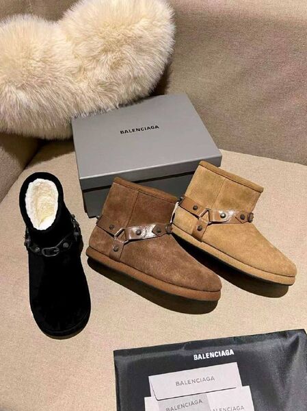 Женские зимние сапоги Balenciaga женский замша коричневый y7530467-1-10