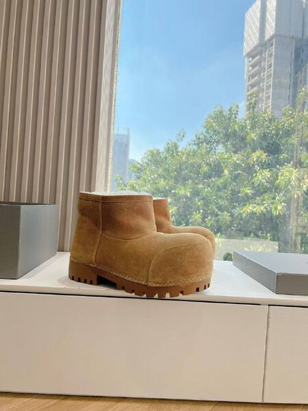 Женские ботинки Balenciaga Women's Alaska Fur Bootie u6317668-6