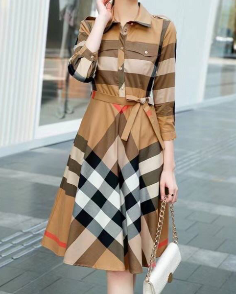 Платье Burberry 58715