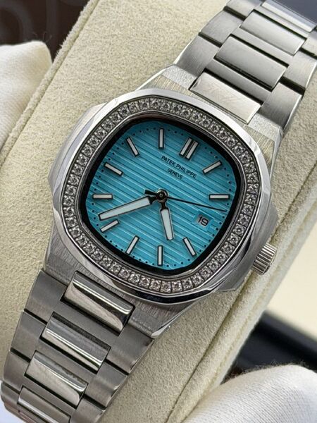 Часы Patek Philippe женский серебристый T752130-1-7