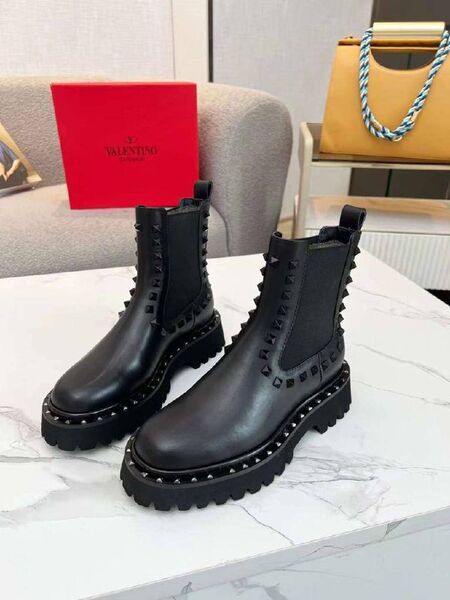 Женские ботинки Valentino женский кожа черный o9627559-1-5