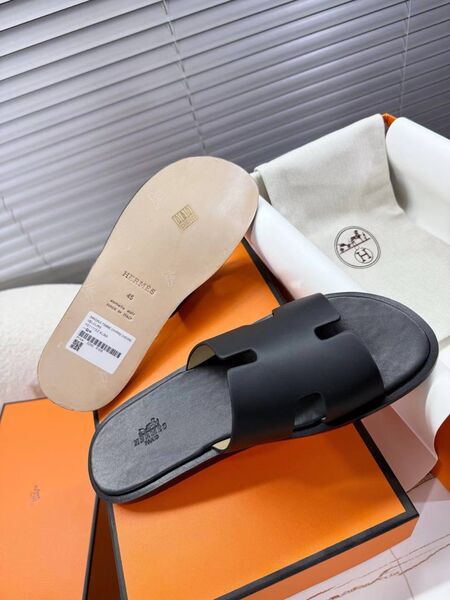 Мужские шлёпанцы Hermes Izmir мужской кожа черный m5113226-1-9