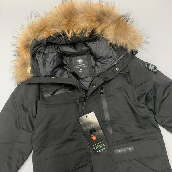 Детская куртка Canada Goose черный 165904-2