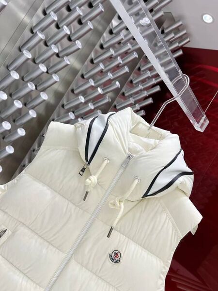 Мужской жилет Moncler мужской черный z6175974-1-8
