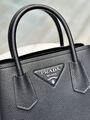 Сумка Prada женский кожа черный 158903-5