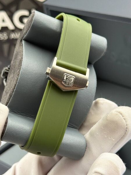 Мужские часы Tag Heuer мужской хаки o0416000-1-8