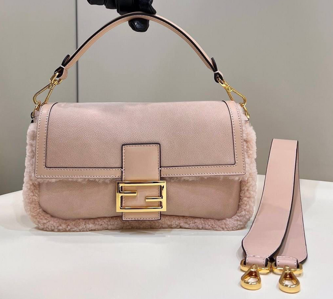 Сумка Fendi Baguette женский кожа розовый 96382