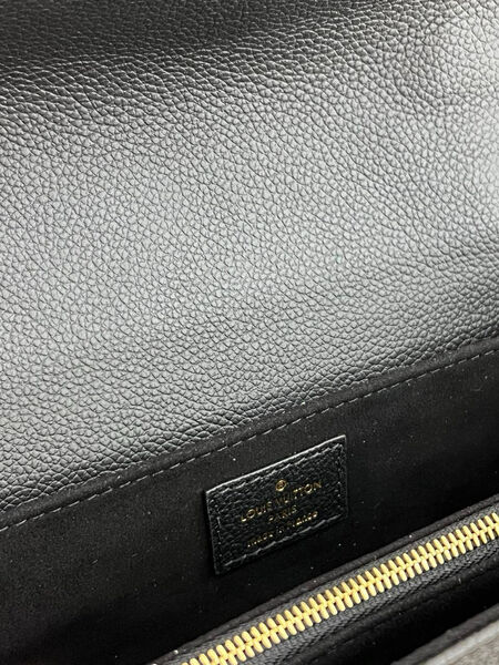 Сумка Louis Vuitton Pochette Metis женский кожа черный 148636-6