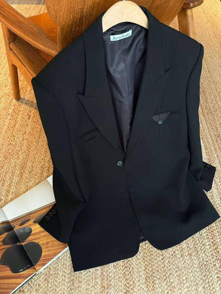 Пиджак Acne Studios женский черный 143423-2