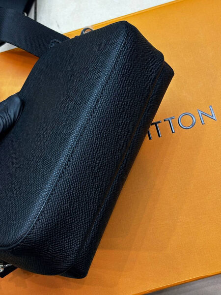 Мужская сумка мессенджер Louis Vuitton мужской кожа черный 167084-4