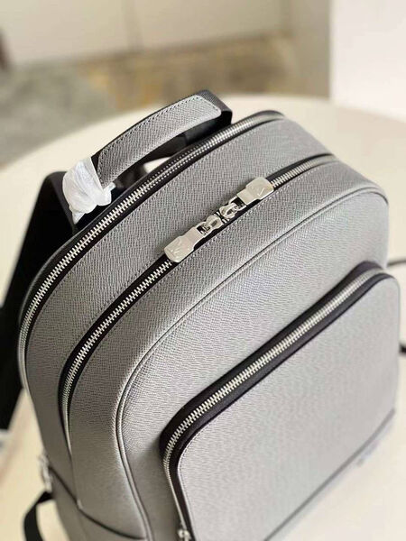 Мужской рюкзак Louis Vuitton мужской кожа графитовый 121198-5