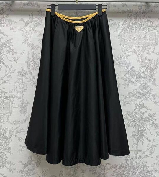Юбка Prada женский черный 142275