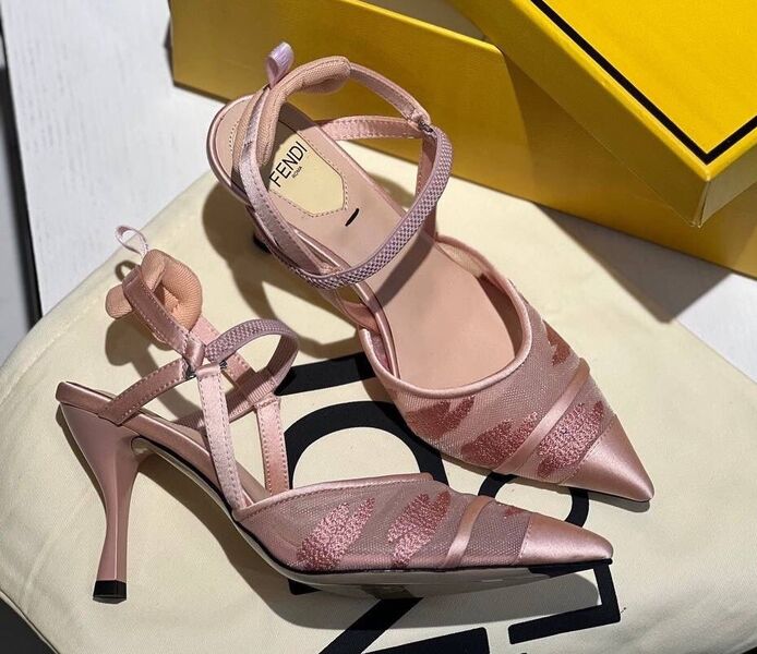 Туфли Fendi женский сатин розовый 112203