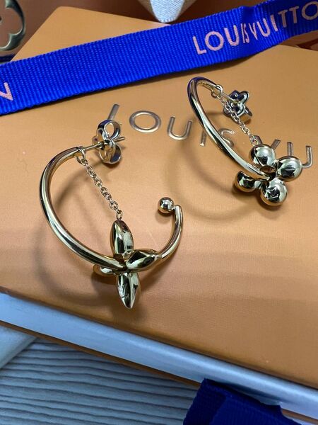 Серьги Louis Vuitton 175532