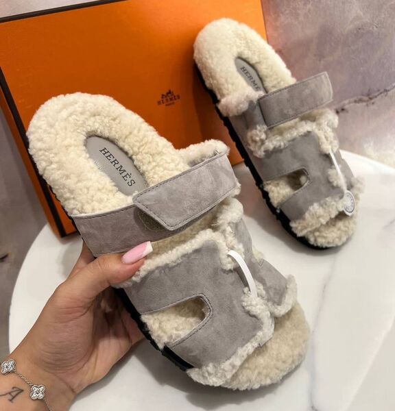 Тапочки Hermès женский замша графитовый 137436