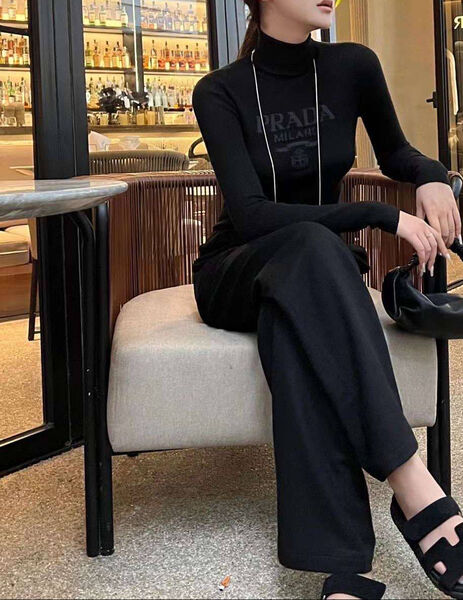 Водолазка Prada женский трикотаж черный 124945-2